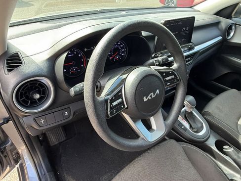 Used 2023 Kia Forte LXS FWD image 10