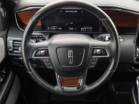 Used 2021 Lincoln Navigator Reserve w/ Luxury Package RWD image 15