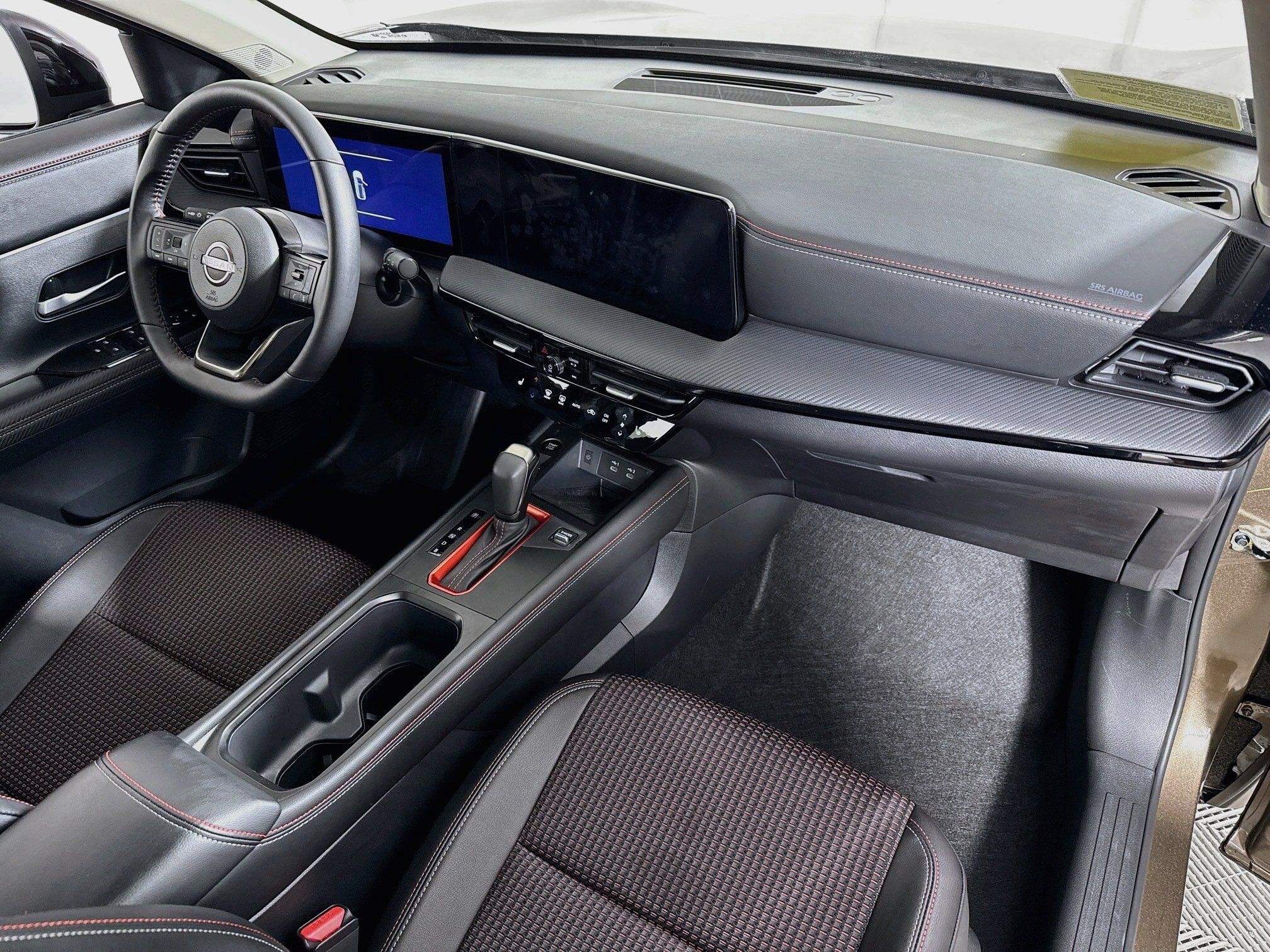 Used 2026 Nissan Kicks SR w/ SR Premium Package FWD image 29