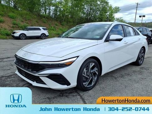 Used 2024 Hyundai Elantra Limited FWD image 11