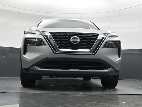 Used 2023 Nissan Rogue SV FWD image 39