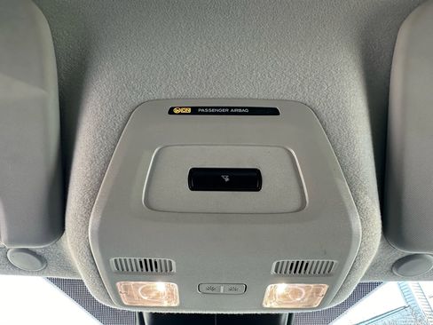 Used 2024 Ford Transit 250 Medium Roof w/LWB Van 3D image 21