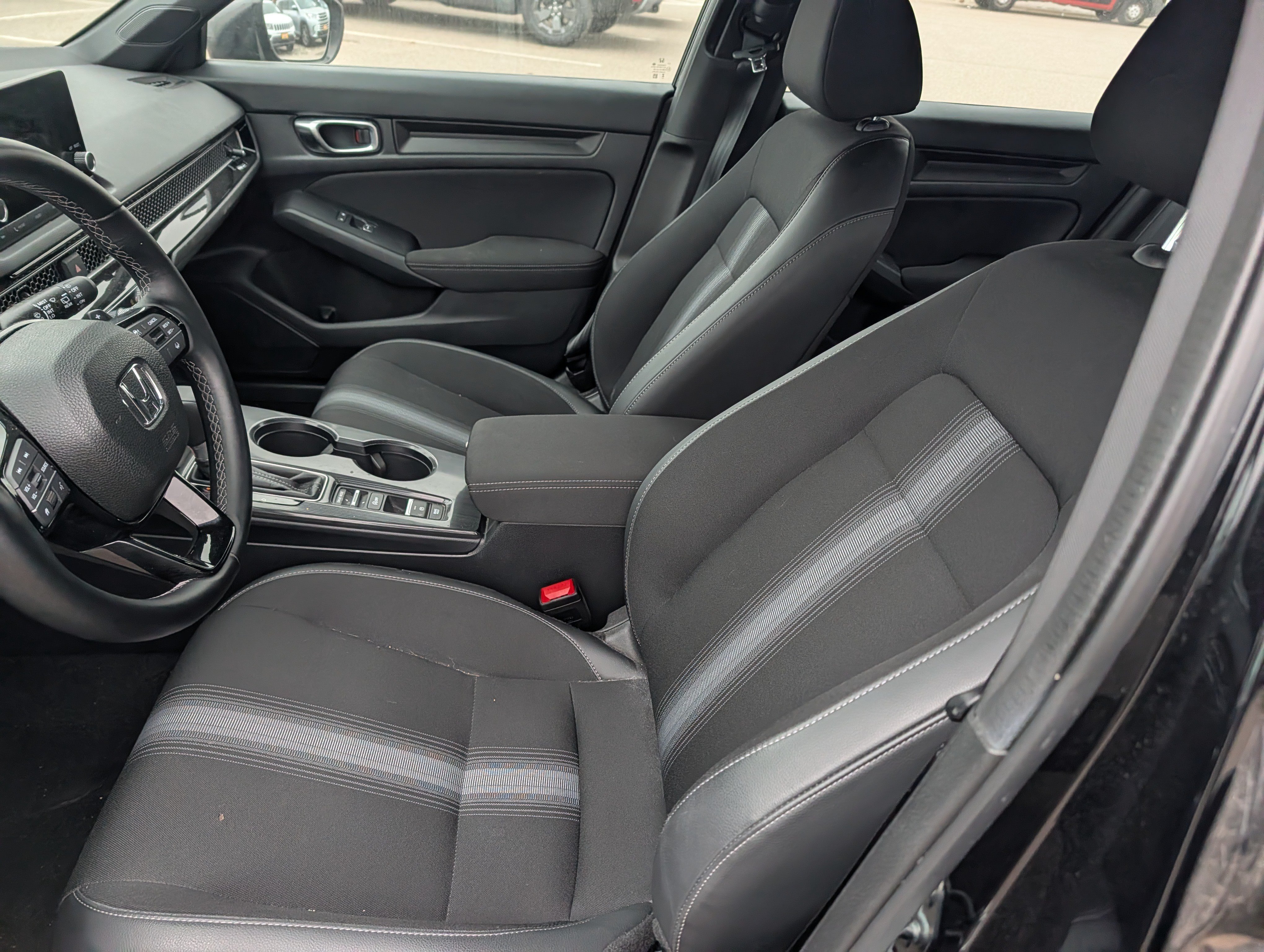 Used 2024 Honda Civic Sport image 8
