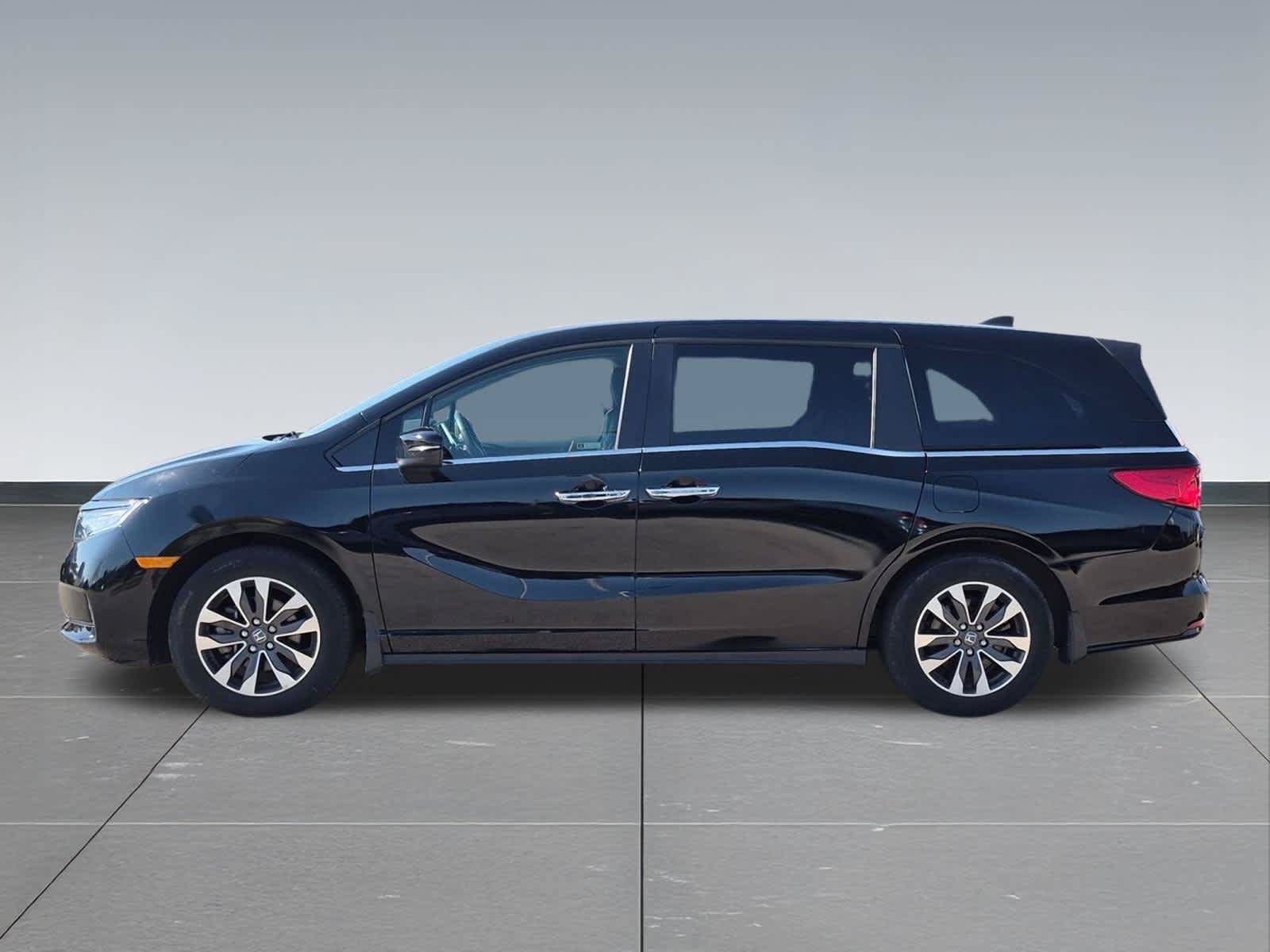 Used 2024 Honda Odyssey EX-L image 3