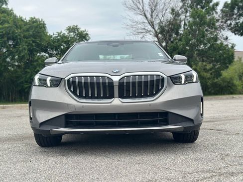 New 2026 BMW 530i xDrive w/ Premium Package AWD/4WD image 2