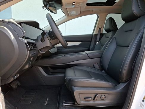 Certified 2025 Nissan Murano SL w/ Cargo Package AWD/4WD image 14
