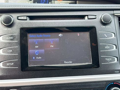 Used 2016 Toyota Highlander LE image 15