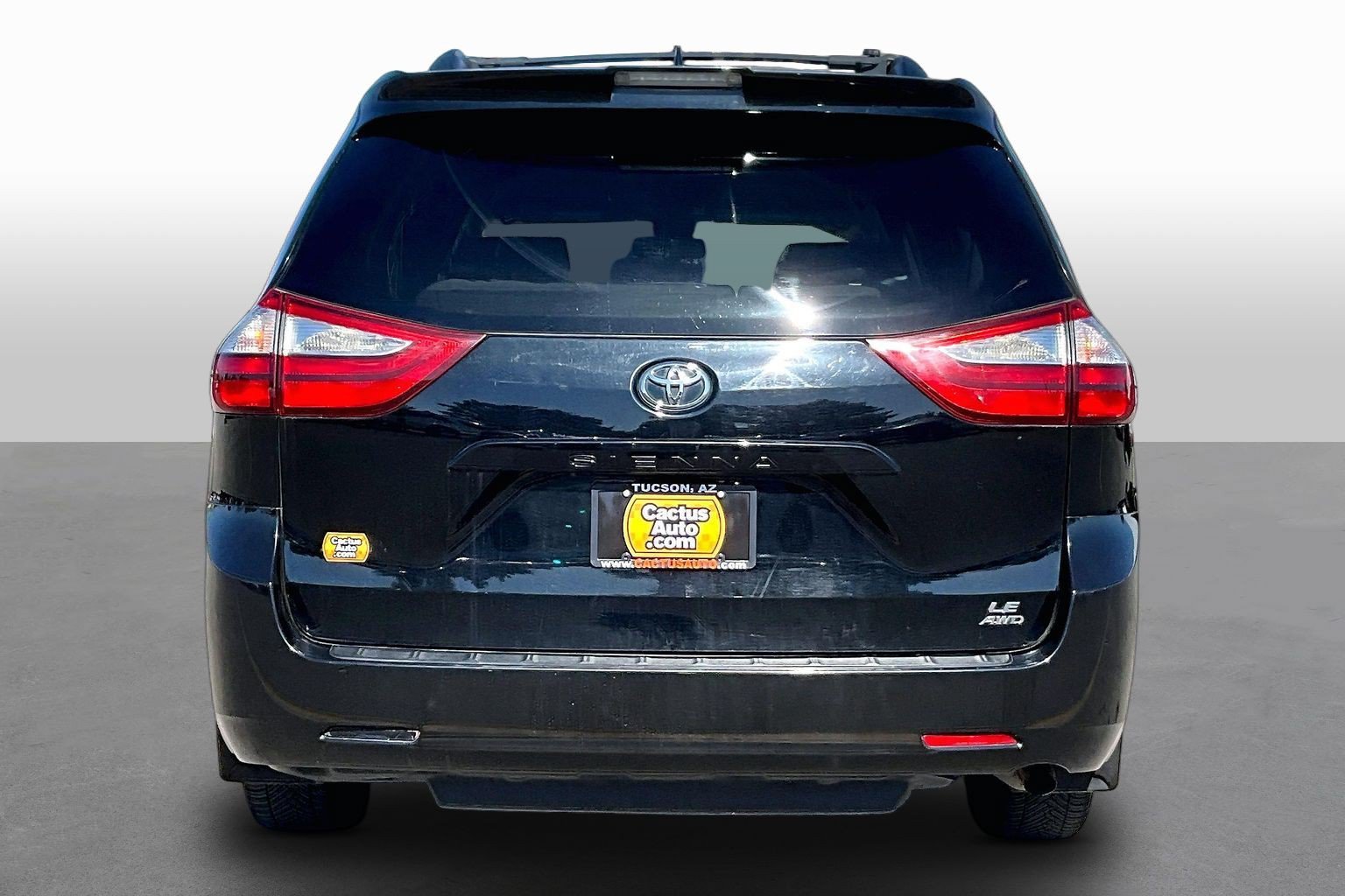 Used 2018 Toyota Sienna LE AWD/4WD image 4