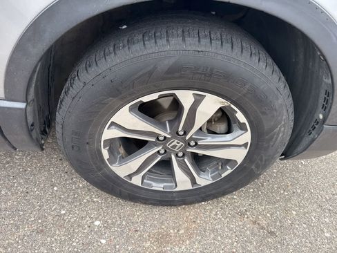 Used 2018 Honda CR-V LX image 11