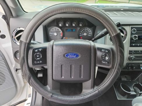 Used 2011 Ford F250 XLT w/ Chrome Pkg RWD image 19