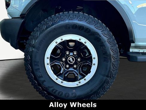 Used 2023 Ford Bronco Outer Banks w/ Sasquatch Package AWD/4WD image 31