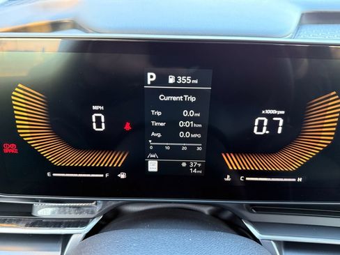 New 2026 Kia Carnival FWD image 13
