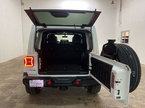 Used 2021 Jeep Wrangler Unlimited Sahara w/ Cold Weather Group image 7