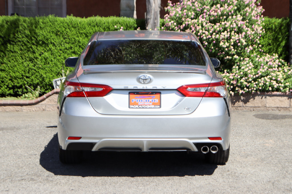 Used 2018 Toyota Camry SE FWD image 7
