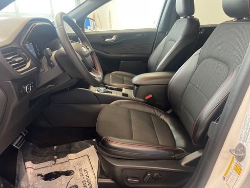 Certified 2023 Ford Escape ST-Line Select w/ Tech Pack #1 image 21