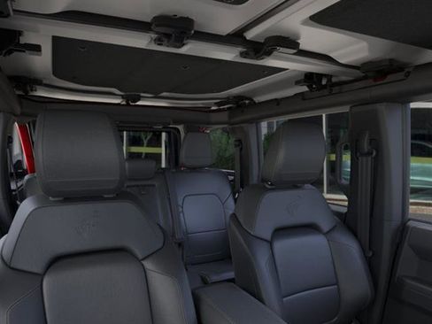 Used 2026 Ford Bronco Badlands AWD/4WD image 12