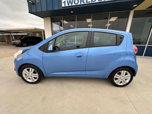 Used 2014 Chevrolet Spark LT image 2