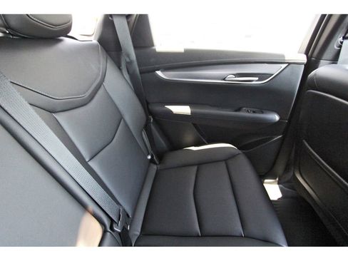 New 2026 Cadillac XT5 Luxury AWD/4WD image 11