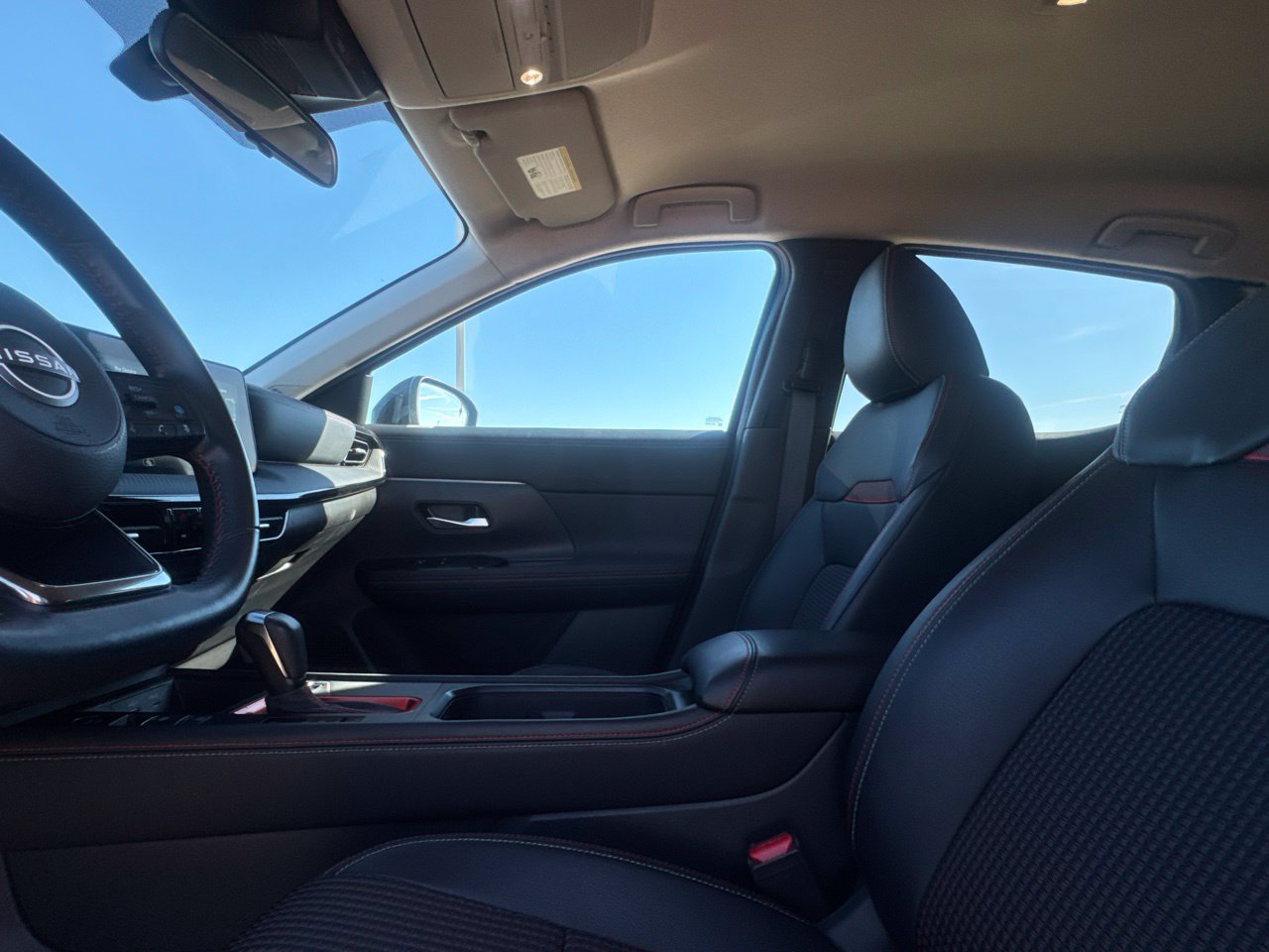Certified 2026 Nissan Kicks SR FWD image 41