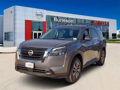 New 2025 Nissan Pathfinder SV