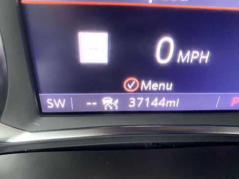 Certified 2023 Chevrolet Traverse RS image 12