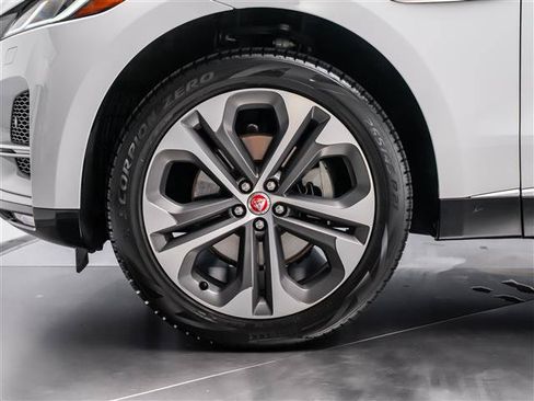 Used 2023 Jaguar F-PACE S AWD/4WD image 12