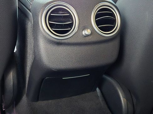 Used 2022 Mercedes-Benz E 350 Sedan image 14