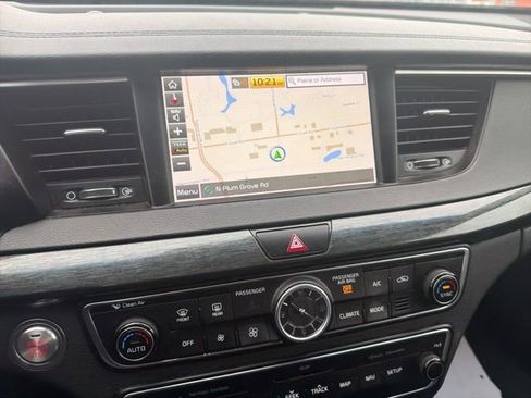 Used 2019 Kia Cadenza Limited image 30