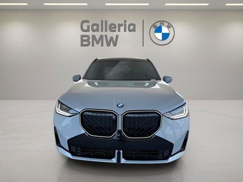 Used 2026 BMW X3 xDrive30 w/ Premium Package image 3