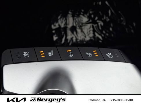 Used 2023 Kia EV6 Wind image 28