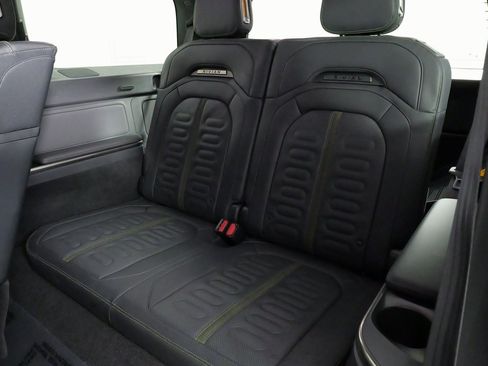 Used 2023 Rivian R1S Adventure image 38