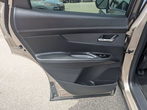 Used 2025 Nissan Murano SL AWD/4WD image 28