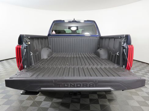 Used 2025 Toyota Tundra Limited AWD/4WD image 9