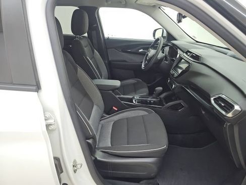 Used 2023 Chevrolet TrailBlazer LT w/ Convenience Package FWD image 19