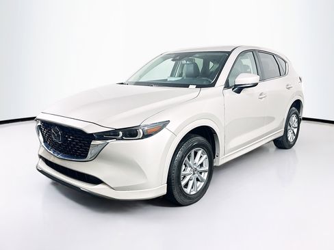 Used 2025 MAZDA CX-5 AWD 2.5 S w/ Preferred Package image 3