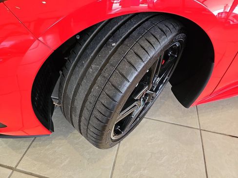 Used 2024 Chevrolet Corvette Stingray Preferred Cpe w/ Z51 Performance Package RWD image 29