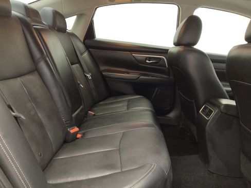 Used 2017 Nissan Altima 2.5 SL w/ 2.5 Technology Package image 19