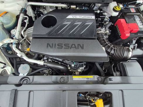 Used 2022 Nissan Rogue SV AWD/4WD image 22
