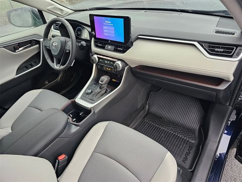 Used 2025 Toyota RAV4 Limited image 11