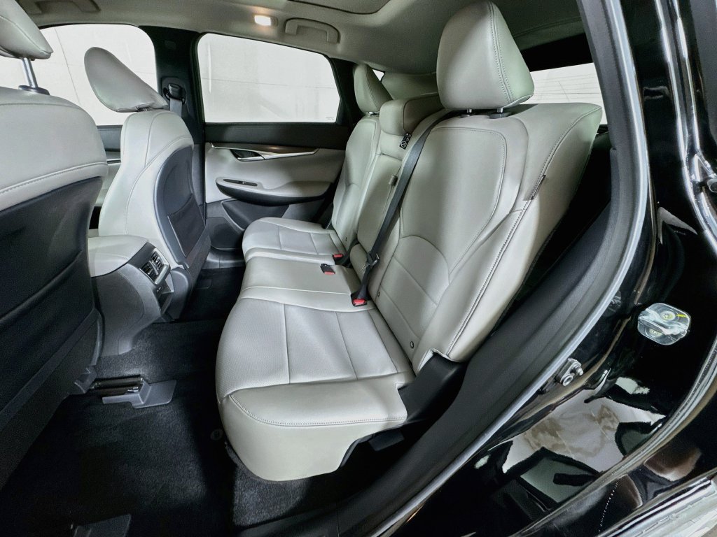 Certified 2025 INFINITI QX50 Luxe AWD/4WD image 33