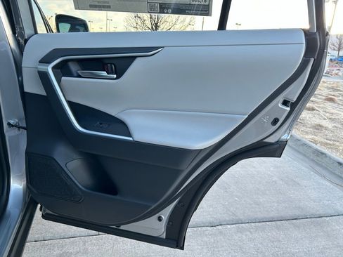 Used 2025 Toyota RAV4 XLE image 45