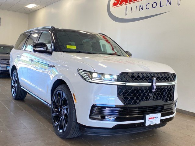 New 2027 Lincoln Navigator Black Label AWD/4WD image 2