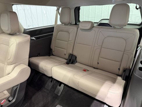 Used 2022 Lincoln Navigator L Reserve AWD/4WD image 22