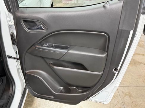 Used 2019 Chevrolet Colorado LT w/ Luxury Package, Chrome AWD/4WD image 18