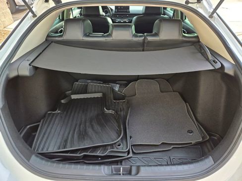 Used 2023 Honda Civic EX-L image 18