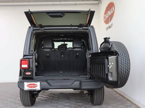 Used 2023 Jeep Wrangler Unlimited Sport AWD/4WD image 5