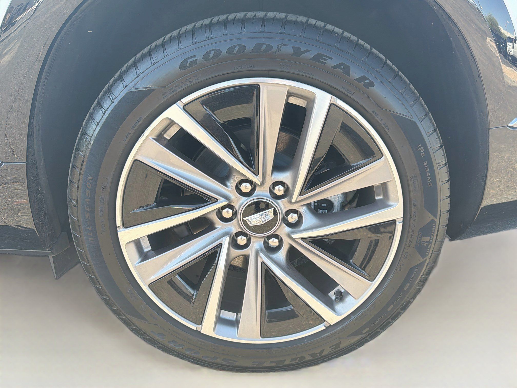 Certified 2026 Cadillac Vistiq Luxury AWD/4WD image 34