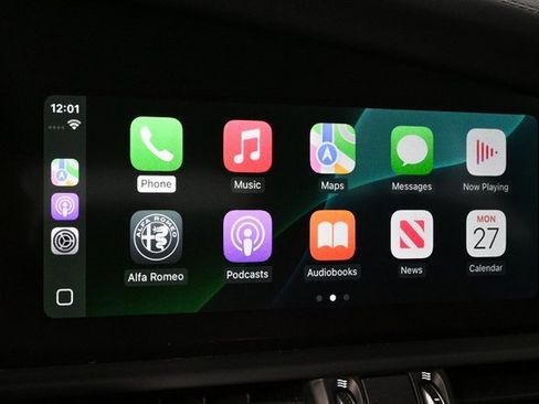 Used 2024 Alfa Romeo Giulia Quadrifoglio image 4