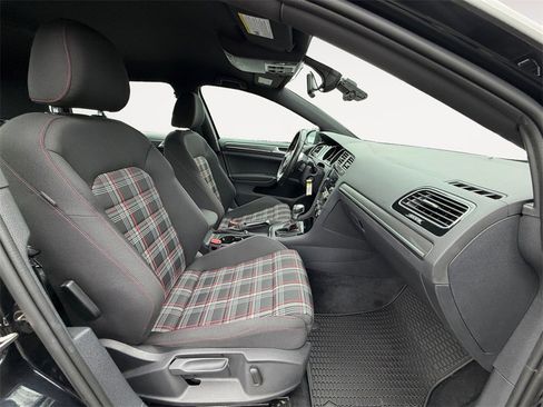 Used 2020 Volkswagen GTI S image 13