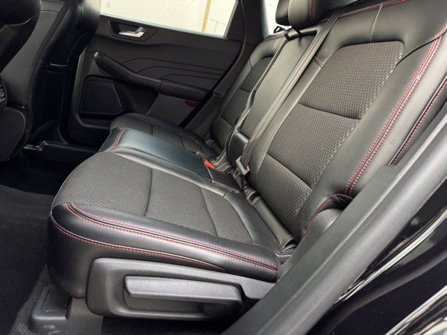 Certified 2023 Ford Escape ST-Line w/ Tech Pack #1 AWD/4WD image 8